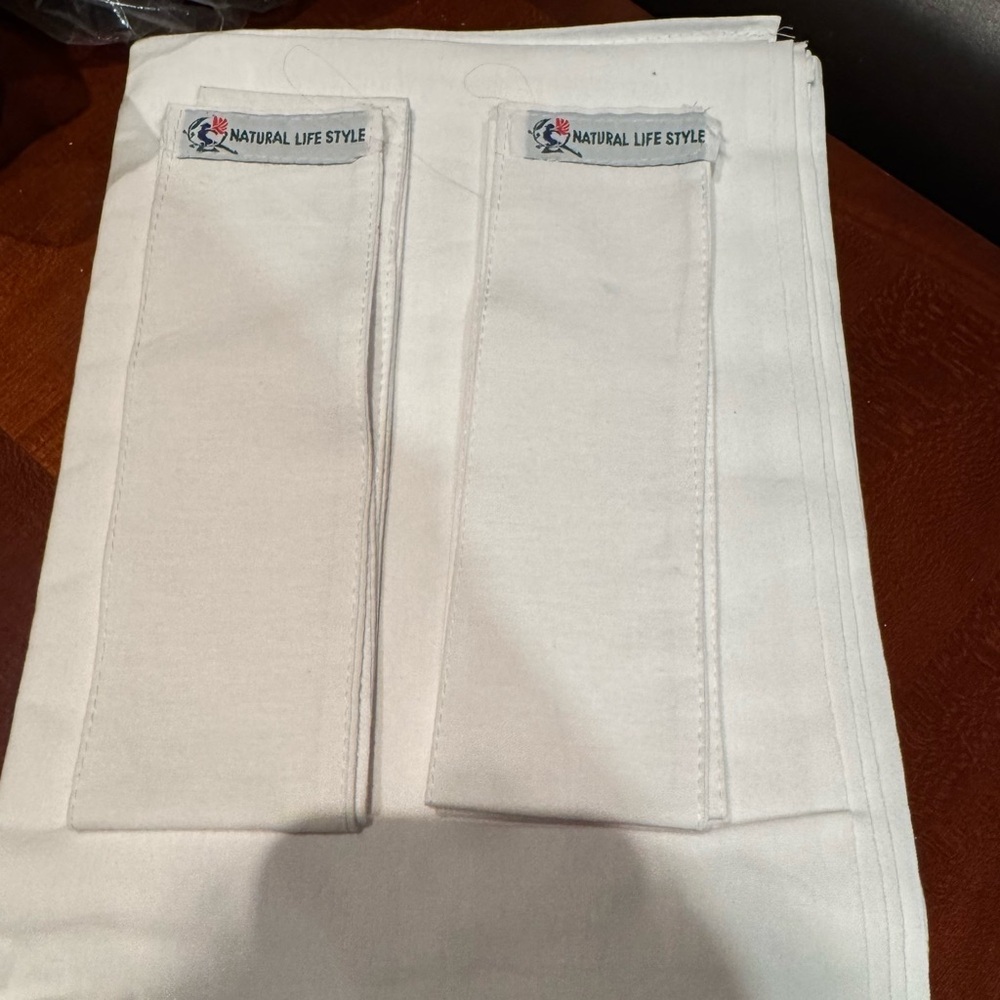 ❤️ Water Therapy - Natural Life Style Set of Three white Cotton fabrics.NWT - Picture 2 of 3